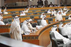 Kuwait vote on 5-year residency for expats
